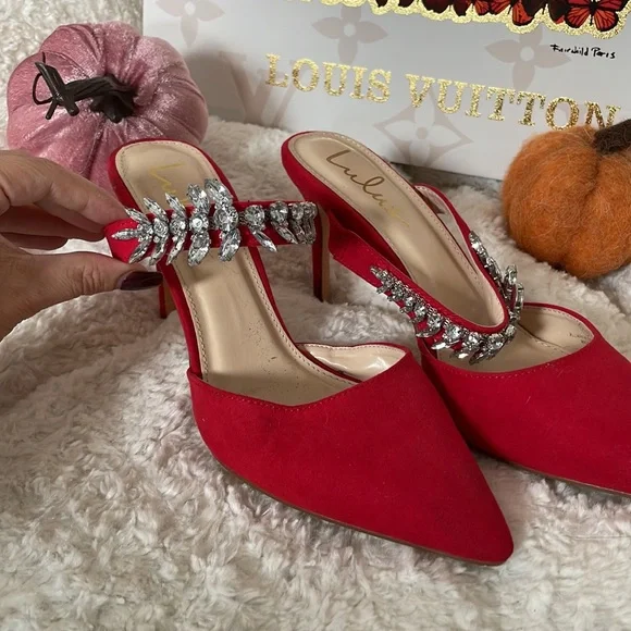 Lulu’s Red heels 👠 - Picture 3 of 9